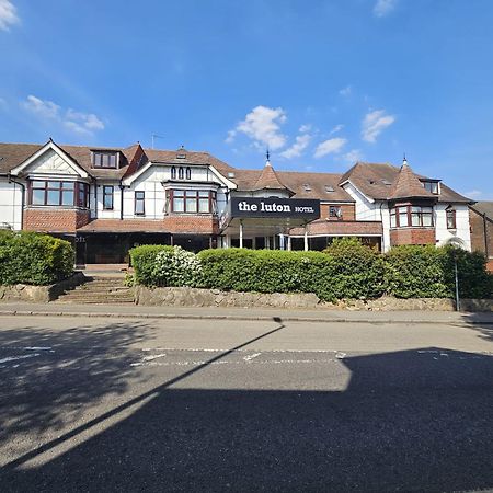 The Luton Hotel Exterior photo